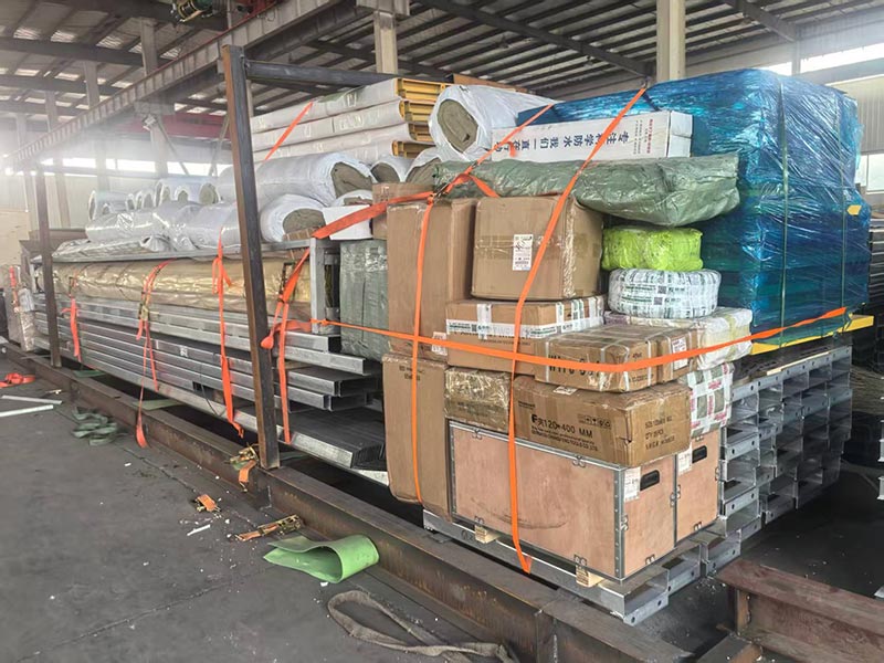 Nuacht Loingsiú Struchtúr Cruach Saincheaptha Mayotte