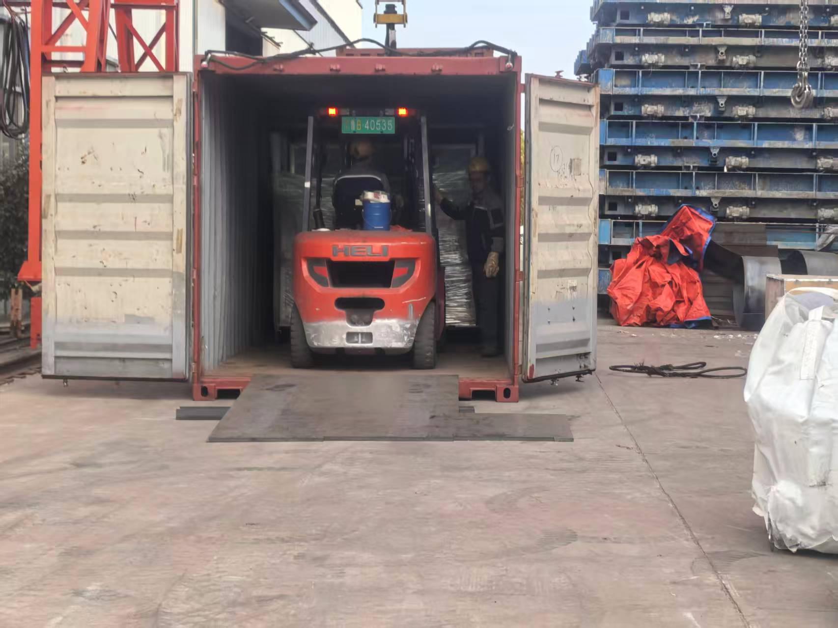 Nuacht faoi Easpórtáil Struchtúr Cruach Liweiyuan Táirgí Tacaíochta Struchtúr Cruach chuig an tSile