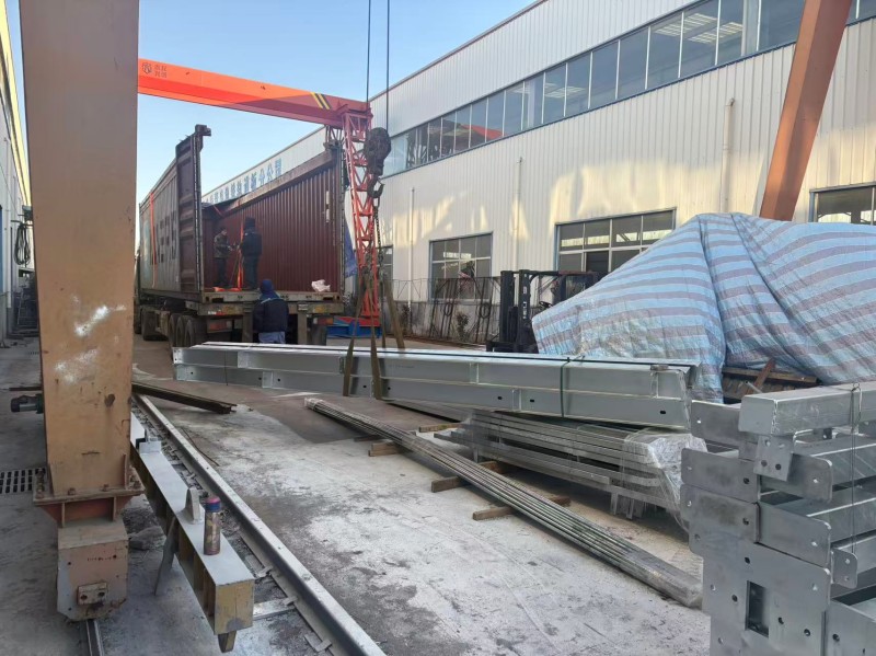 Nuacht faoi Loingsiú Páirc Siamsaíochta Struchtúr Cruach sna hOileáin Fhilipíneacha